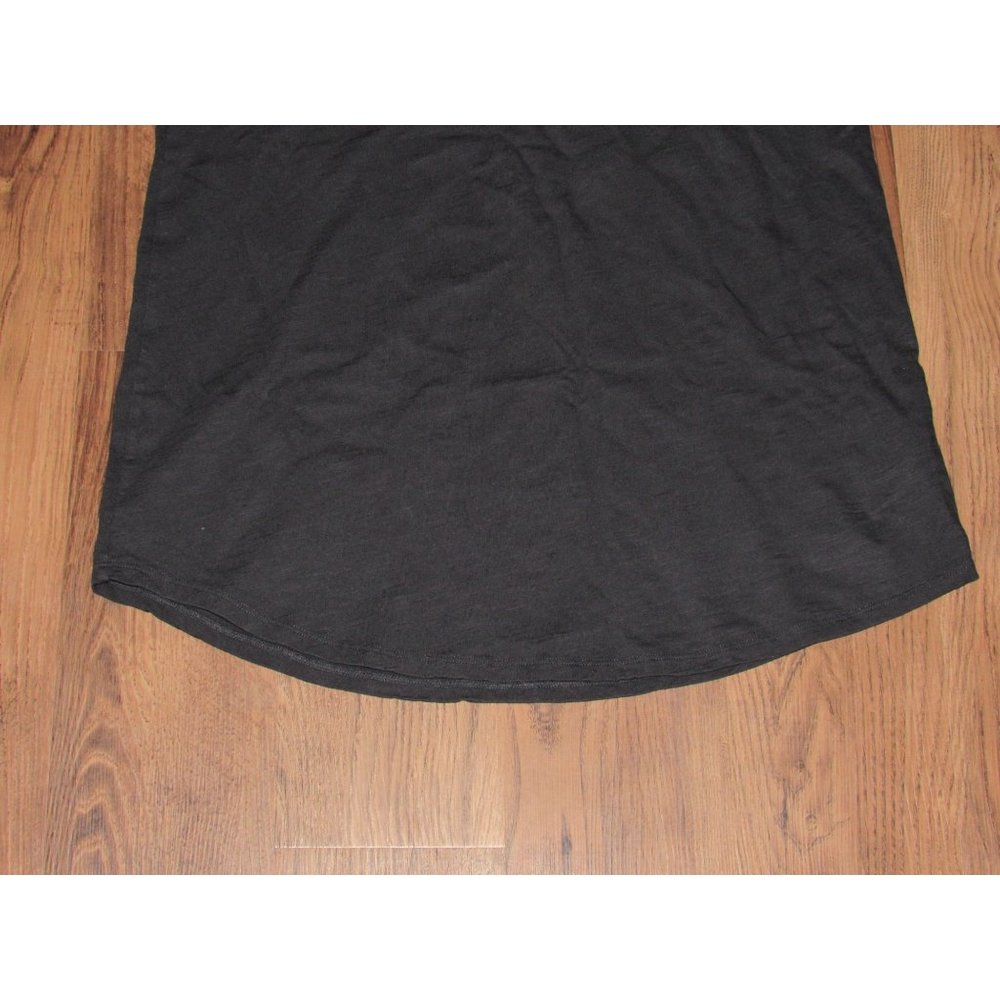 Daily Ritual Men's Extended V-Neck T-shirt - Large - Picture 3 of 5
